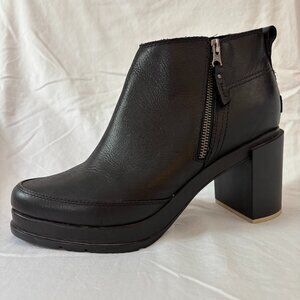 Sorel Black Leather Ankle Booties